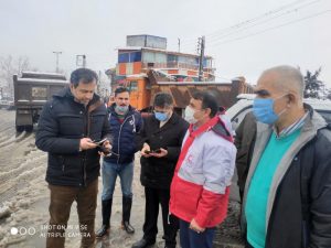 تردد در راه های ارتباطی شهرستان رشت جریان دارد/ هشدار در خصوص بروز حوادث ناشی از یخبندان