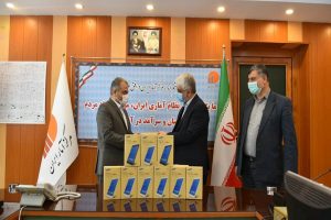 500 دستگاه تبلت به دانش آموزان نیازمند گیلانی اهدا شد؛