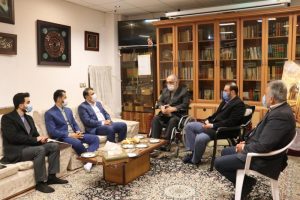 دیدار فرماندار رشت با جانباز دفاع مقدس و همسر شهید