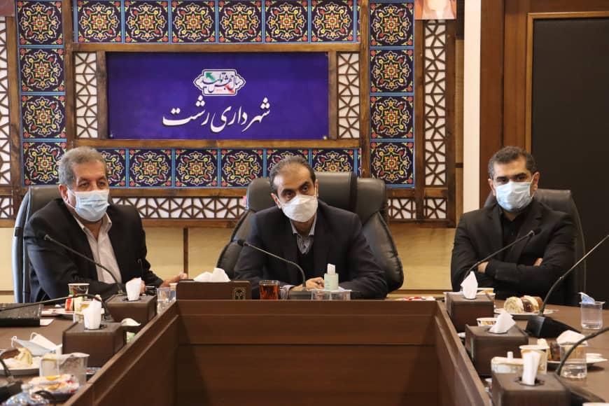 مهمترین چیز برایم جلب رضایت خداوند و مردم است