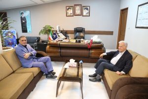 دیدار پیشکسوت و چهره ماندار کشتی جهان با مدیر شرکت نفت منطقه گیلان