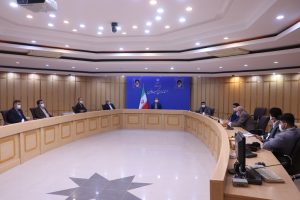 قدردانی استاندار از تلاش‌های کارگران برای تقویت استقلال اقتصادی / ضرورت حمایت از نیروهای تحصیل‌کرده واحدهای تولیدی / استمرار پشتیبانی از فعالان بخش خصوصی در جهت رونق تولید کالای ایرانی