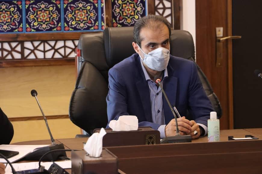 بررسی قرارداد حفظ،نگهداری و توسعه فضای سبز با حضور پیمانکاران مناطق پنج گانه/ دستور شهردار به ایجاد زیر ساخت و خریداری تجهیزات پروژه فیبر نوری
