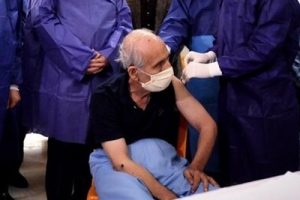 سالمندان بالای ۸۰ سال، جهت واکسیناسیون کرونا «تلفنی» دعوت می‌شوند