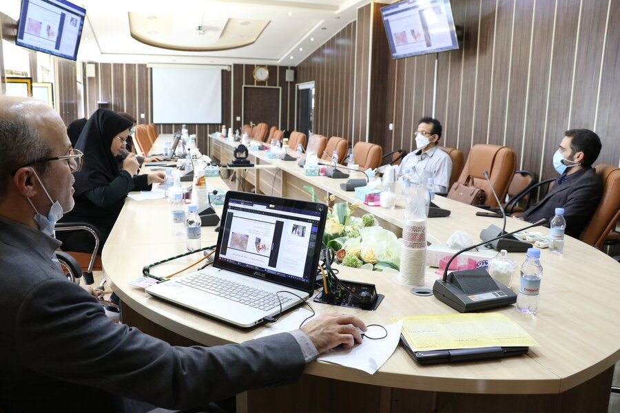 وبینار تخصصی کاشت حلزون با عنوان از غربالگری تا تربیت شنیداری