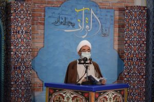 خدا راه را نشان می دهد اما انسان را به زور در مسیر قرار نمی دهد/ عاشق دنیا نمی تواند مشاور و دلسوز انسان باشد