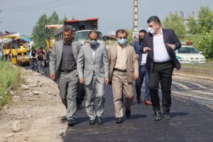 بازدید شهردار رشت و نماینده مجلس شورای اسلامی از اجرای پروژه آسفالت معابر و روشنایی مسکن مهر رشت