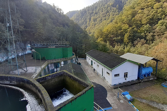 با تکمیل طرح آبرسانی به شهر آستارا، مشکل کمبود آب شرب این شهر برطرف می شود