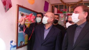 نواختن زنگ آغاز سال تحصیلی توسط رئیس قوه مقننه و استاندار گیلان