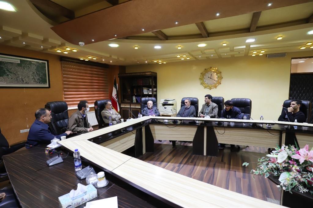 استمداد تعدادی از نانوایان رشتی از رئیس شورای اسلامی شهر رشت