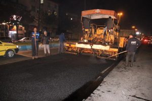 اجرای عملیات آسفالت در رشت به دستور شهردار