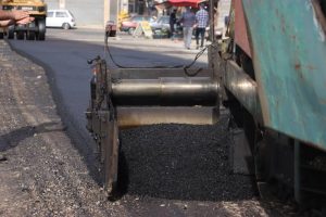 ترمیم و بهسازی آسفالت معابر پرتردد رشت