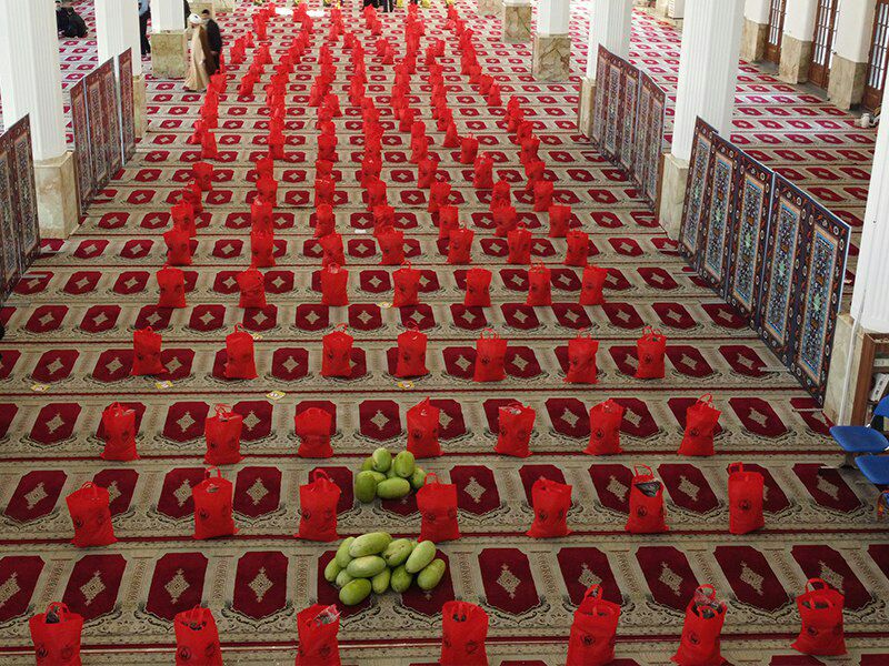 توسط دبیرخانه شورای زکات استان گیلان انجام میشود: توزیع حدود ۱۱ هزار سبد معیشتی شب یلدا بین خانواده های نیازمند