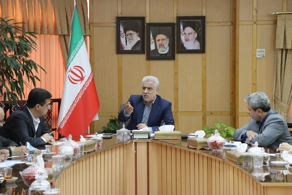 استاندار در جلسه ستاد تنظیم بازار گیلان:  تشدید بازرسی‌ها و نظارت بر بازار با کمک بسیج اصناف