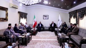 استاندار گیلان در دیدار با وزیر امور اقتصاد و دارایی تاکید کرد:  توزیع عادلانه تسهیلات بانکی و همراهی بهتر با تولیدکنندگان و سرمایه گذاران