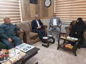 دیدار استاندار گیلان با خانواده شهیدان انصاری و نورانی