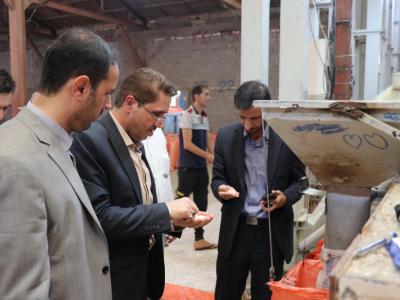 فرماندار رشت در بازدید از بخش لشت نشا: ایجاد ارزش افزوده از محصول برنج با گسترش صنایع تبدیلی