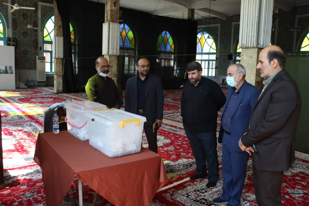 مدیر کل صمت گیلان در حاشیه بازدید از برگزاری انتخابات اتحادیه های صنفی رشت خبر داد: آغاز برگزاری انتخابات ۱۲ اتحادیه صنفی در شهرستان رشت