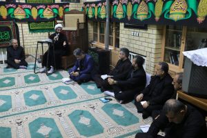 در آستانه فرا رسیدن ایام تاسوعا و عاشورای حسینی صورت گرفت: برگزاری مراسم قرائت دعای پرفیض زیارت وارث و سوگواری حسینی در اداره کل بهزیستی گیلان