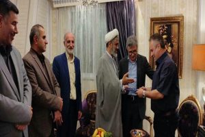 به مناسبت هفته دفاع مقدس صورت گرفت: دیدار مسؤولان دانشگاه علوم پزشکی گیلان با دو آزاده دوران دفاع مقدس