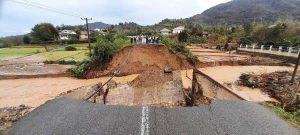 مدیر عامل آب منطقه ای گیلان :  بارش های شدید در بازه زمانی کوتاه در گشت رودخان فومن خسارت آفرید