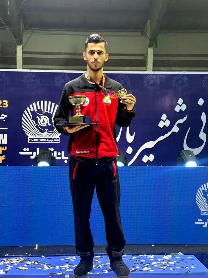 کسب مقام سوم شمشیرباز گیلانی با تیم ملی در بازیهای جام جهانی