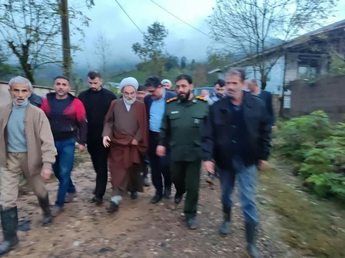 اعزام گروه های ارزیاب و ماشین آلات به مناطق سیل زده فومن