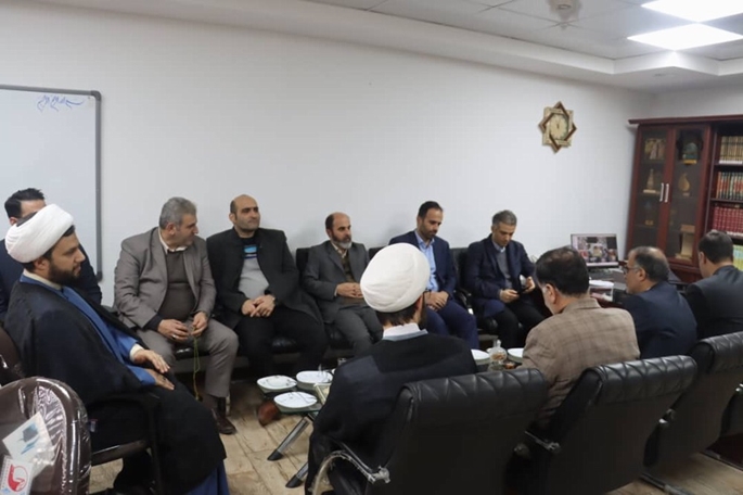 در راستای تمهید برگزاری ویژه برنامه های ماه رمضان صورت گرف:؛ دیدار اعضای شورا و شهردار رشت با مدیرکل تبلیغات اسلامی گیلان