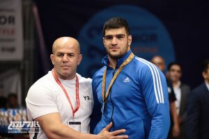 کسب جایزه قهرمان فردای جشنواره قهرمان ایران توسط امیر رضا معصومی