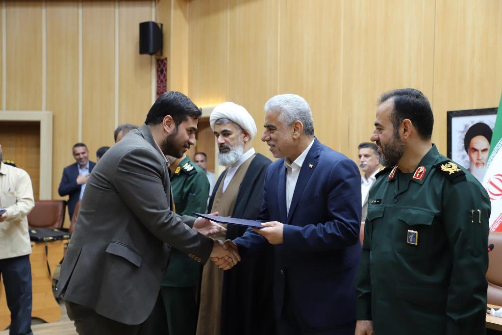 استاندار گیلان در همایش تجلیل از فعالان عرصه فرهنگی و هنری بسیج:  جشنواره‌هایی همانند(مدرسه عشق) راه رسیدن به تعالی فرهنگی را هموار می‌کنند