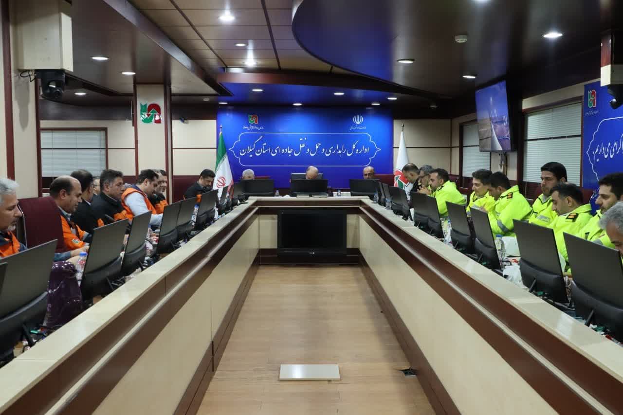 تاکید سرپرست اداره کل راهداری و حمل و نقل جاده ای گیلان: بیش از ۱۱ هزار کیلومتر از راه های استان تحت تاثیر شرایط جوی زمستانی قرار گرفته است