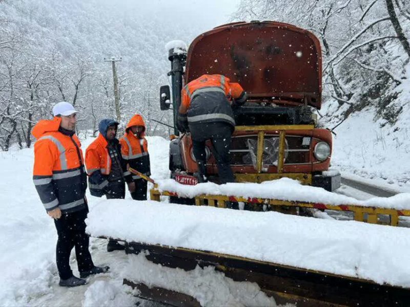 مدیرکل راهداری استان خبر داد:  آخرین وضعیت برفروبی در محورهای کوهستانی گیلان