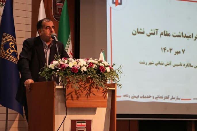 شفیعی عضو شورای اسلامی شهر رشت: تلاش های غیرتمندانه نیروهای آتش نشان شهرداری رشت در حادثه حریق بیمارستان قائم و بازار رشت/ قدردان تلاش های نیروهای آتش‌نشان هستیم