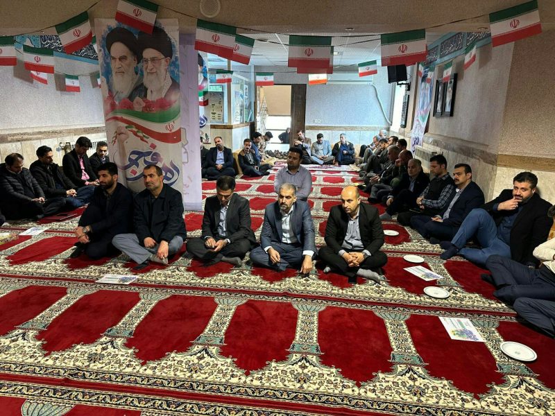 برگزاری نشست بصیرتی به مناسبت دهه فجر در شهرداری لاهیجان