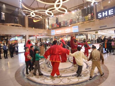 استقبال گردشگران از کارناوال نوروزی حاجی‌فیروز در منطقه آزاد انزلی