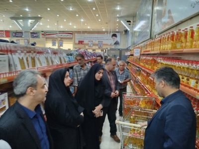 معاون برنامه‌ریزی و توسعه فرمانداری رشت:   اقلام اساسی به میزان کافی جذب و در حال توزیع است