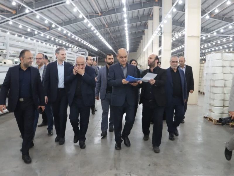 استاندار در بازدید از واحد تولیدی نساجی گیلان: با حمایتهای دولت، چرخ ریسندگی در گیلان بار دیگر به حرکت در می آید