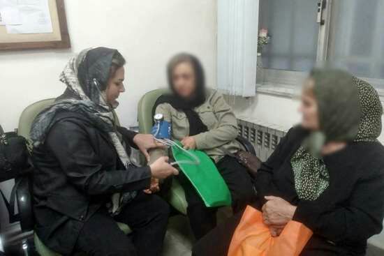 برپایی غرفه سلامت به مناسبت هفته پرستار در درمانگاه تخصصی مرکز آموزشی و درمانی الزهرا (س)