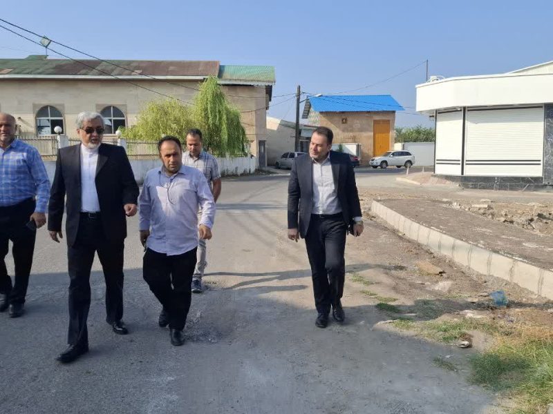 فرماندار شهرستان رشت، خبر داد:    از دهیاران فعال و پروژه‌های اولویت‌دار روستایی حمایت می‌کنیم